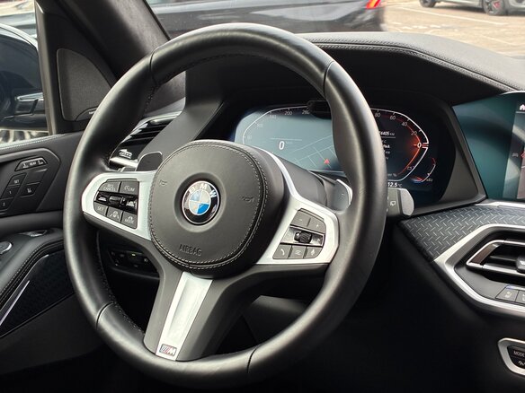 2022 BMW X7 40d I (G07), чёрный, 9900000 рублей - вид 8