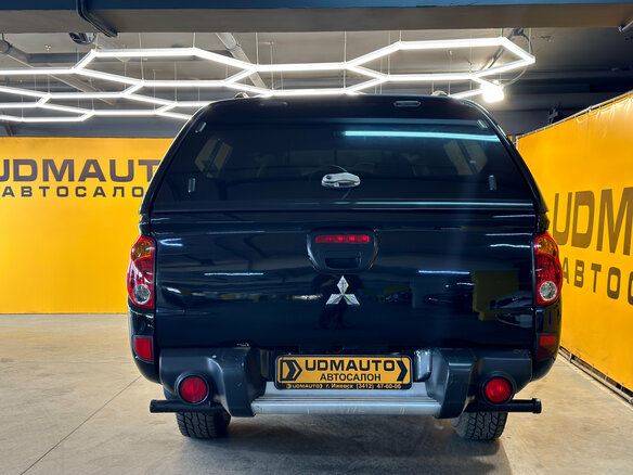 2014 Mitsubishi L200 Super Select IV Рестайлинг, чёрный - вид 4