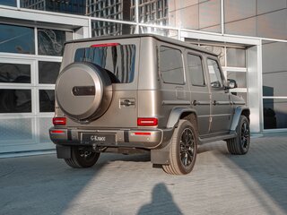2026 Mercedes-Benz G-Класс 450 d III (W465) Рестайлинг, зелёный, 33244600 рублей, вид 4