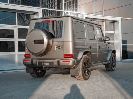 2026 Mercedes-Benz G-Класс 450 d III (W465) Рестайлинг, зелёный, 33244600 рублей, вид 4