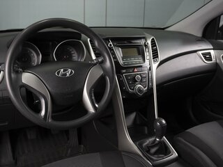 2016 Hyundai i30 II Рестайлинг, серебристый, 999999 рублей, вид 5