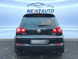 2010 Volkswagen Tiguan I, чёрный, 1067000 рублей, вид 4
