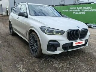 2021 BMW X5 40d IV (G05/G18), белый, 8700000 рублей, вид 2