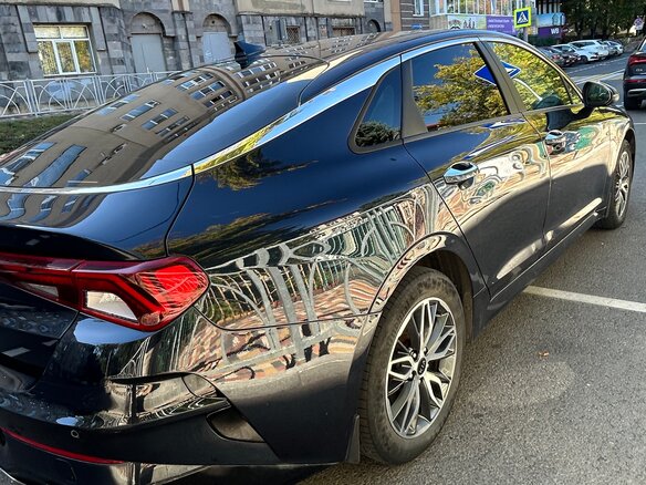 2021 Kia K5 III, синий, 2900000 рублей - вид 9