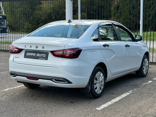 2024 Lada (ВАЗ) Vesta I Рестайлинг (NG), белый, 1159000 рублей, вид 4