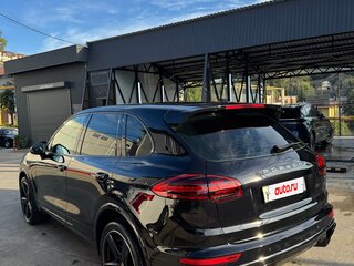 2016 Porsche Cayenne S II Рестайлинг (958), чёрный, 3900000 рублей, вид 4