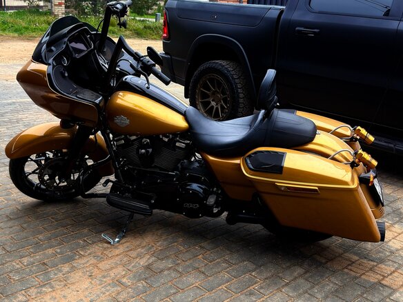 2023 Harley-Davidson Road Glide Special, золотистый, 2950000 рублей - вид 4