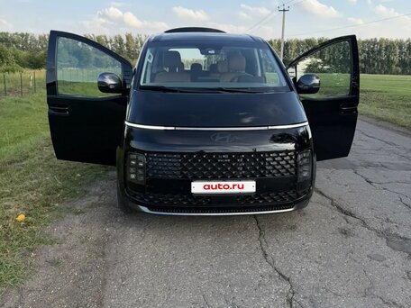 2025 Hyundai Staria I, чёрный, 6950000 рублей, вид 4