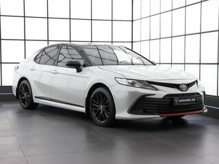 2021 Toyota Camry VIII (XV70) Рестайлинг, белый, 3330000 рублей, вид 3