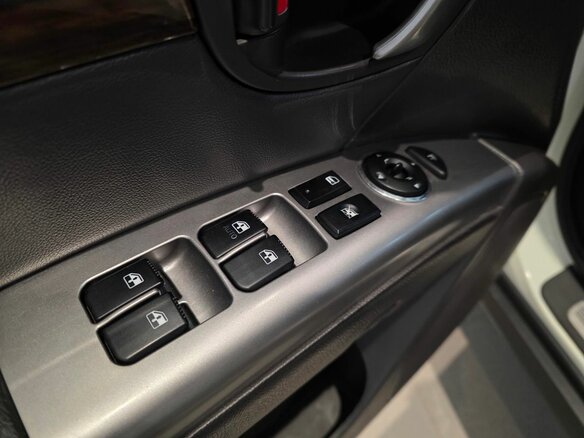 2012 Hyundai Santa Fe II Рестайлинг, белый - вид 18