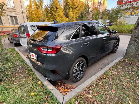 2021 Kia Ceed III Рестайлинг, серый, 2200000 рублей - вид 6