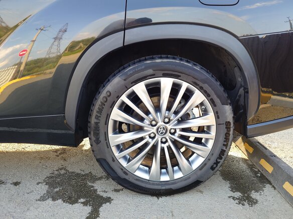 2022 Toyota Highlander IV (XU70), чёрный, 5350000 рублей - вид 9