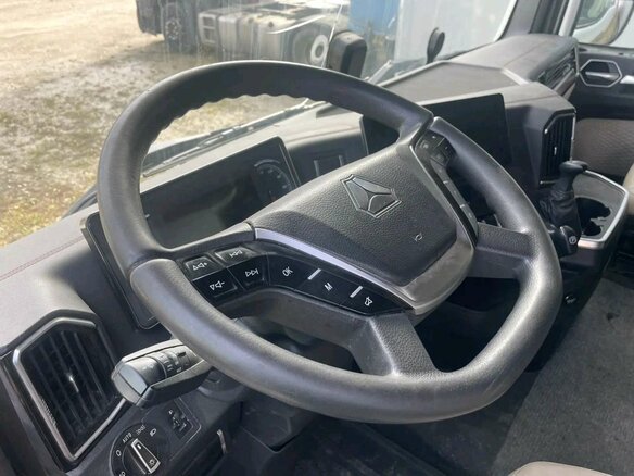 2023 Sinotruk Sitrak C7H, белый, 5460000 рублей - вид 5