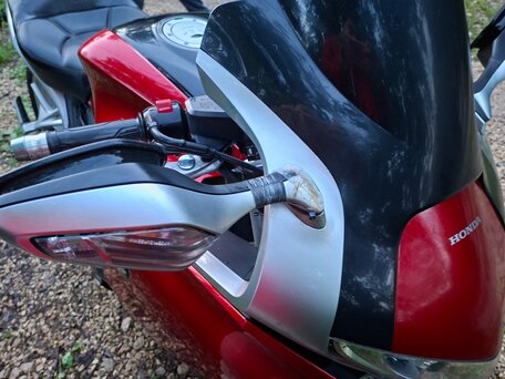 2010 Honda VFR 1200, пурпурный, 760000 рублей, вид 4