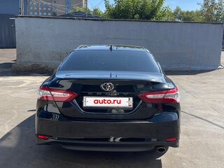 2018 Toyota Camry VIII (XV70), чёрный, 2300000 рублей, вид 3