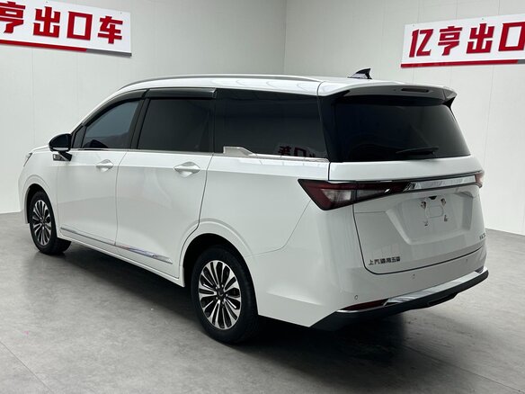 2022 Wuling Jiachen, белый, 1000000 рублей - вид 5