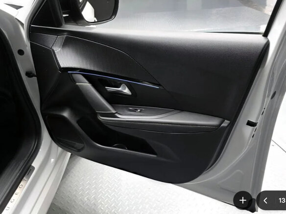 2021 Peugeot 208 II, белый - вид 12