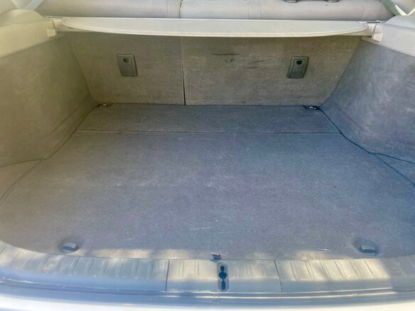 2010 Toyota Prius JDM II Рестайлинг (XW20), белый, 950000 рублей - вид 22
