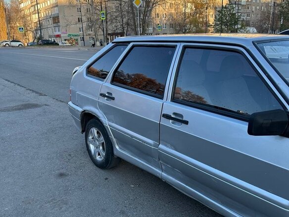 2006 Lada (ВАЗ) 2114, серебристый, 95000 рублей - вид 2