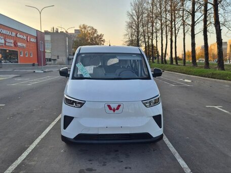 2026 Wuling Yangguang, белый, 2200000 рублей, вид 2