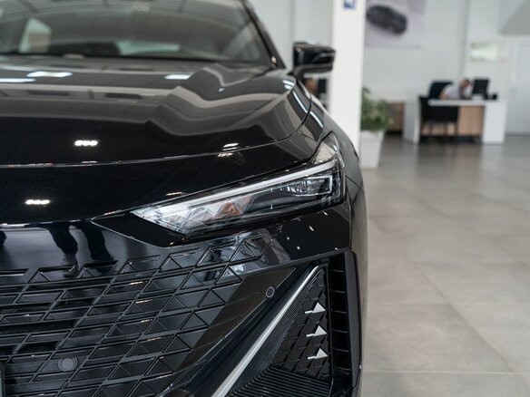2024 Changan UNI-V I, чёрный, 2600000 рублей - вид 3