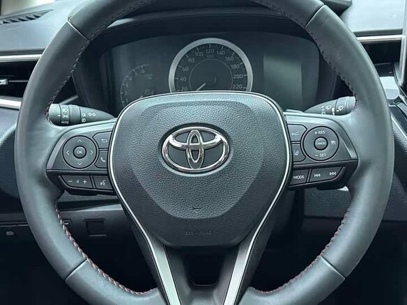 2023 Toyota Corolla XII (E210), белый, 1590055 рублей - вид 9
