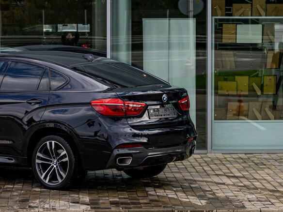 2019 BMW X6 30d II (F16), чёрный, 3995000 рублей - вид 9