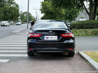 2022 Toyota Camry VIII (XV70) Рестайлинг, чёрный, 3499000 рублей, вид 3