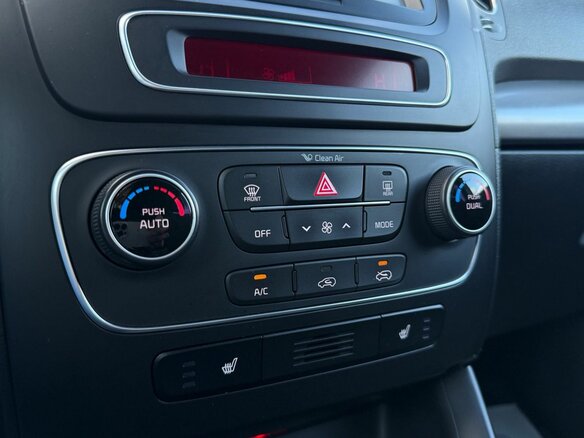2013 Kia Sorento II Рестайлинг, синий, 1829000 рублей - вид 19