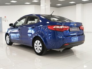 2013 Kia Rio 5-speed III, синий, 653000 рублей, вид 4
