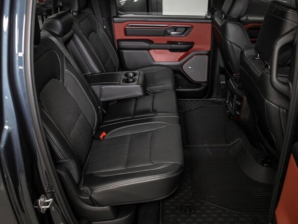 2025 Ram 1500 Crew Cab V Рестайлинг, синий, 8490000 рублей - вид 23