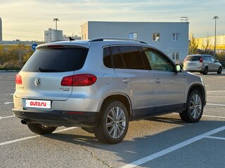 2013 Volkswagen Tiguan I Рестайлинг, серебристый, 1190000 рублей, вид 3