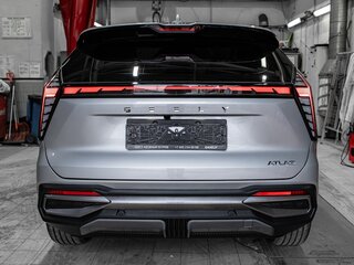 2026 Geely Atlas II, серебристый, 3449990 рублей, вид 5