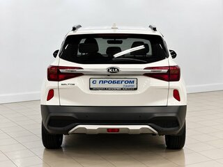 2020 Kia Seltos I, белый, 2140000 рублей, вид 3