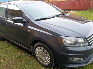 2016 Volkswagen Polo V Рестайлинг, серый, 1050000 рублей, вид 2