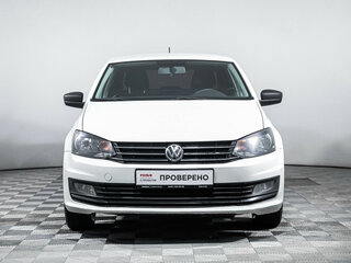 2018 Volkswagen Polo V Рестайлинг, белый, 899000 рублей, вид 2