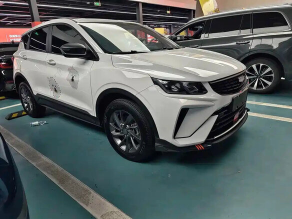2025 Geely Binyue I Рестайлинг 2, белый, 1350000 рублей - вид 2