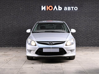 2011 Hyundai i30 I Рестайлинг, серебристый, 730000 рублей, вид 2