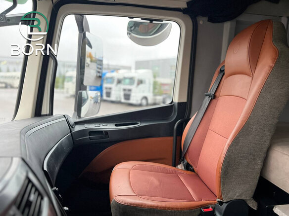 2023 Foton Auman EST A, белый, 4300000 рублей - вид 16