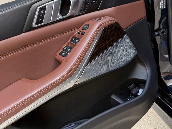 2019 BMW X5 M50d IV (G05/G18), чёрный, 8250000 рублей - вид 18