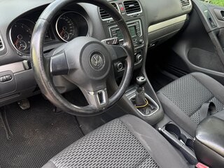 2009 Volkswagen Golf VI, чёрный, 680000 рублей, вид 3