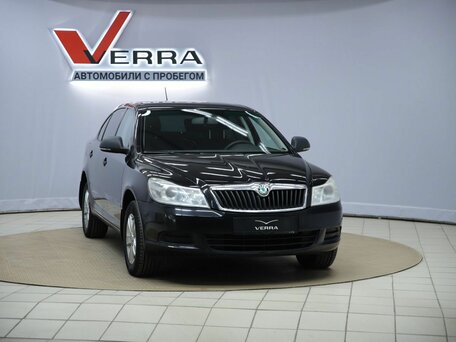 2011 Skoda Octavia II (A5) Рестайлинг, чёрный, 500000 рублей, вид 3