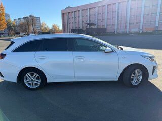 2019 Kia Ceed III, белый, 1560000 рублей, вид 3