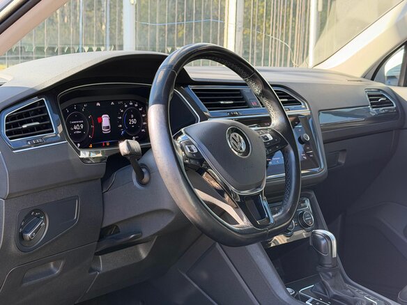2019 Volkswagen Tiguan II, белый, 2749000 рублей - вид 7