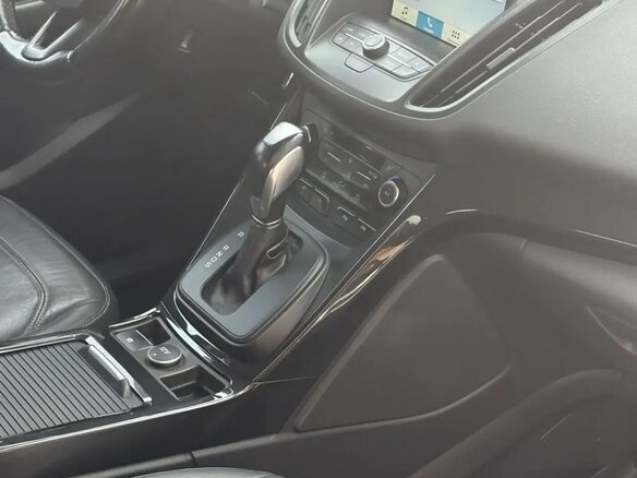 2017 Ford Kuga II Рестайлинг, чёрный, 1900000 рублей - вид 27