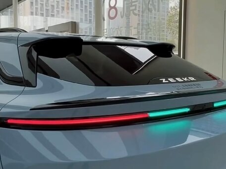 2026 Zeekr 007 103 kWh, голубой, 7750000 рублей, вид 5