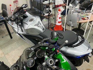 2025 Suzuki GSX 1300 R Hayabusa, серебристый, 2299000 рублей, вид 3