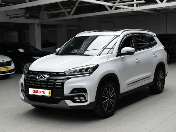 2024 Chery Tiggo 8 I Рестайлинг, белый - вид 2