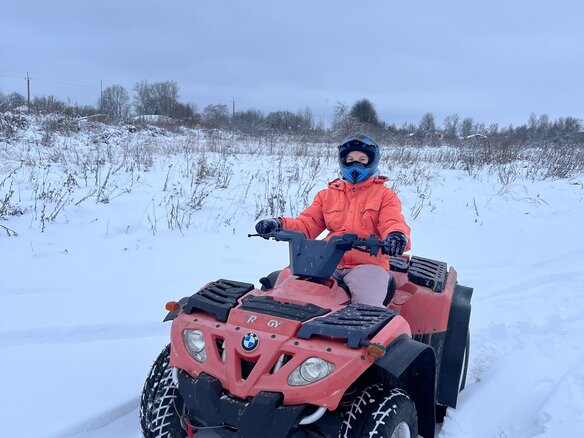 2011 Reggy Explorer, красный, 325000 рублей