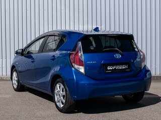 2016 Toyota Aqua I Рестайлинг, синий, 970000 рублей, вид 2